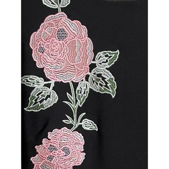 Jax Dress A-Line Black Embroidered Sz 8 Short Sleeve Lined Stretch Floral Demure - Picture 2 of 10